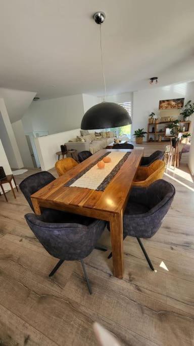 New With Breathtaking Views! * Alt St. Johann